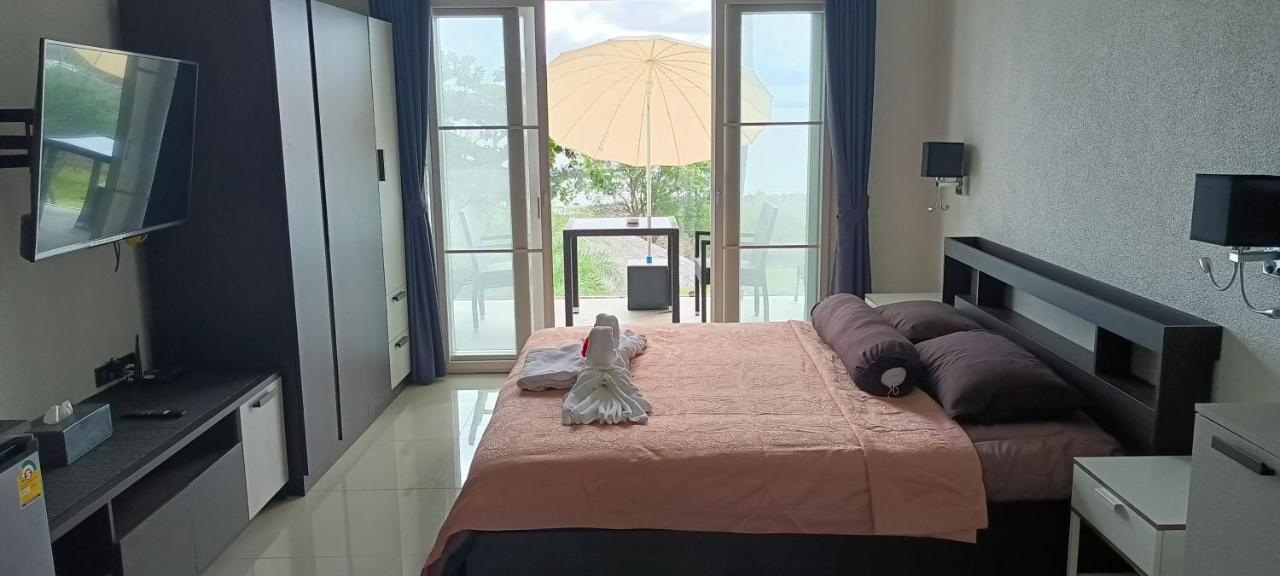 Ganze Villa Beachfront-Pool-Villa-Apartment チャン島 エクステリア 写真