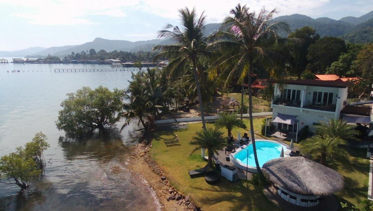 Ganze Villa Beachfront-Pool-Villa-Apartment チャン島 エクステリア 写真